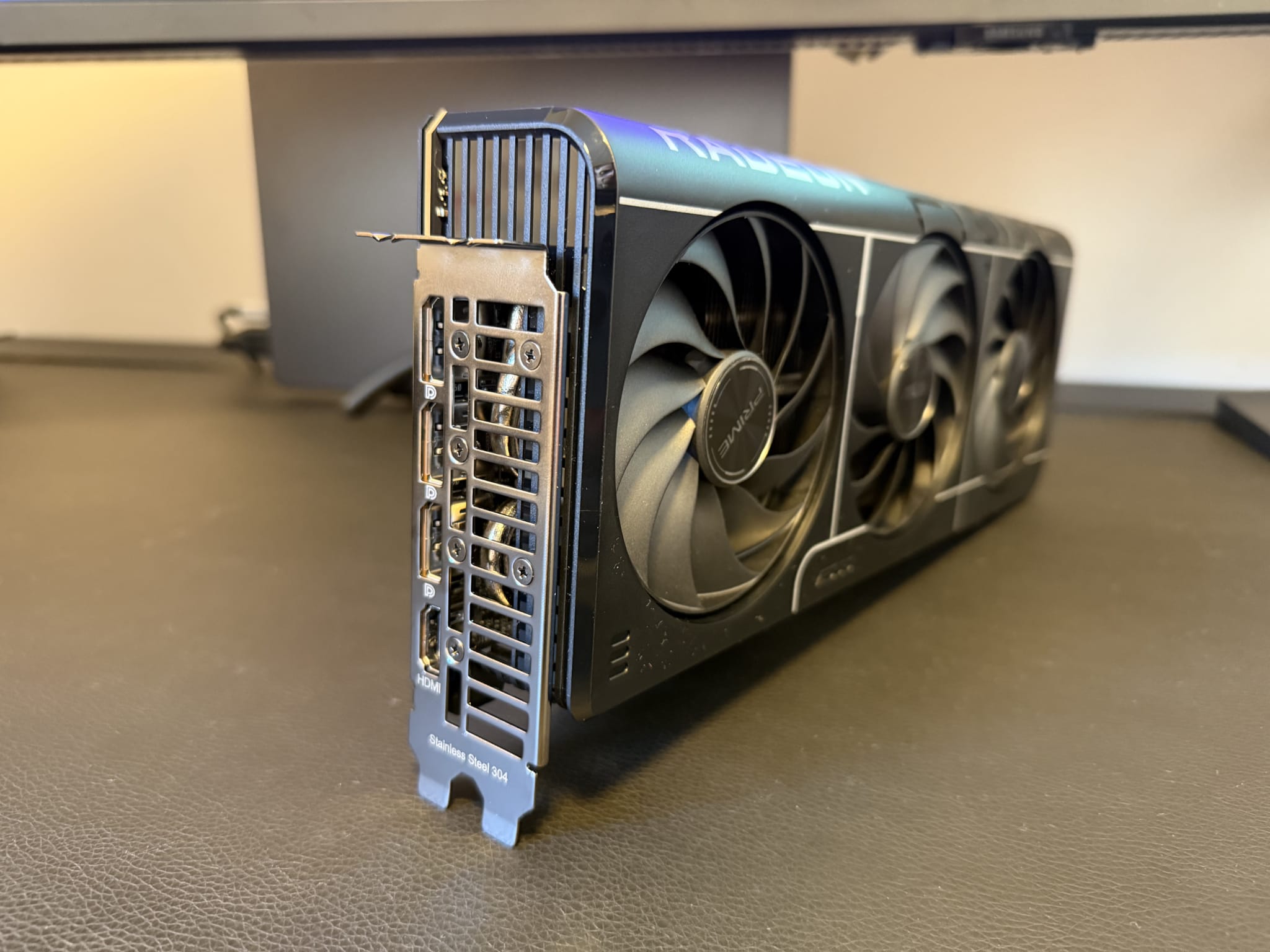 AMD Radeon RX 9070 XT